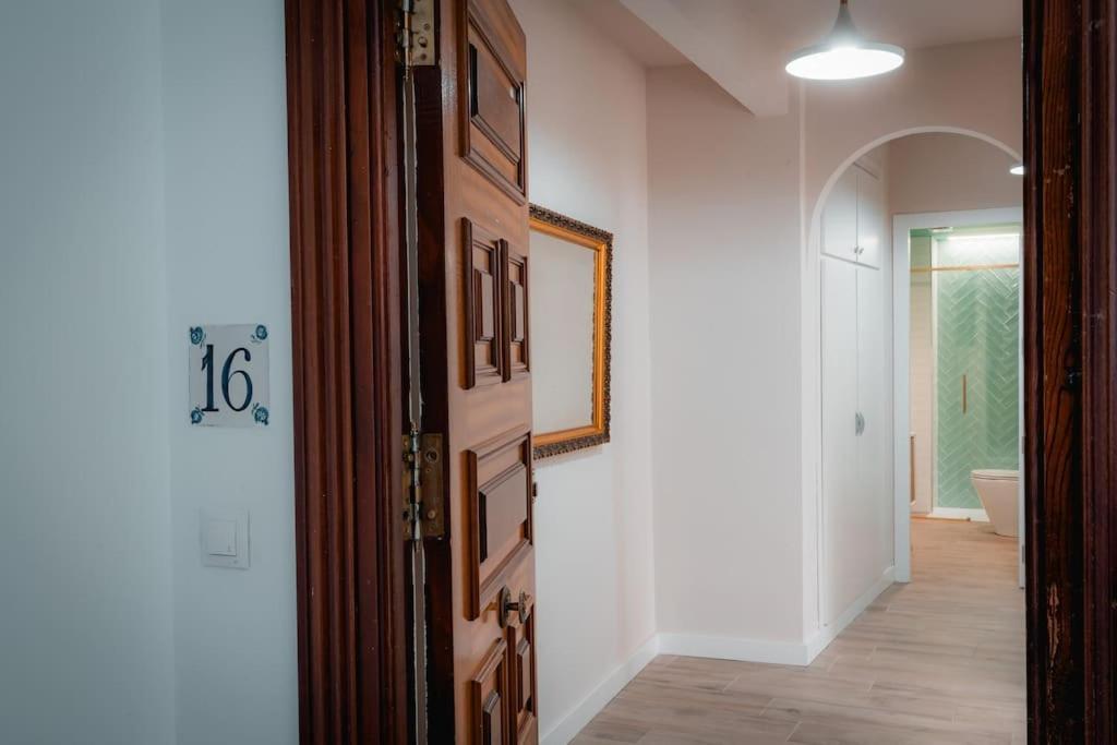 Qh Caldeleria Vieja Apartment Granada Exterior photo