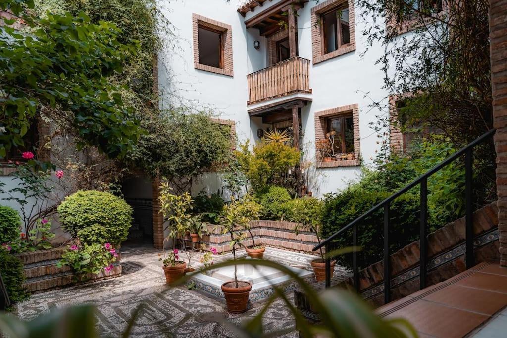 Qh Caldeleria Vieja Apartment Granada Exterior photo